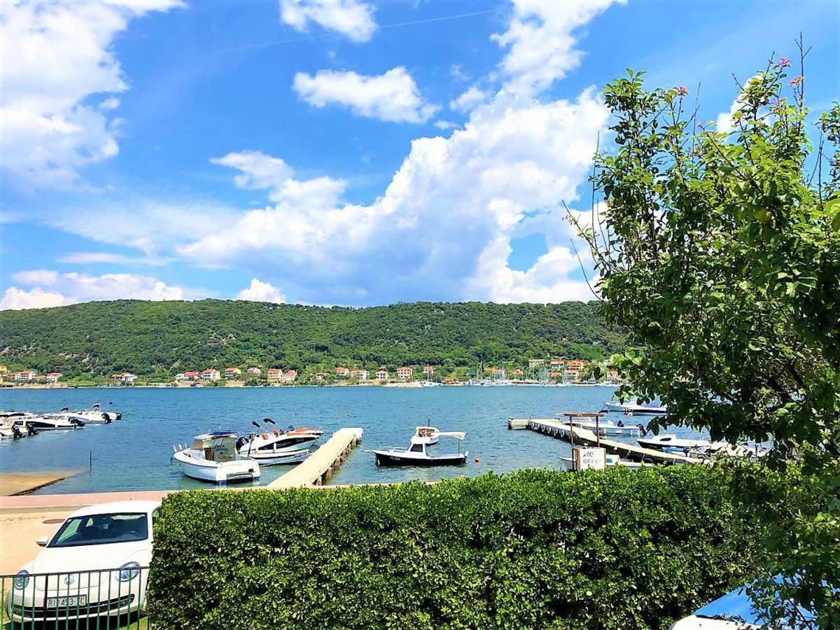 Apartments With Boat Mooring Marija Supetarska Draga Extérieur photo